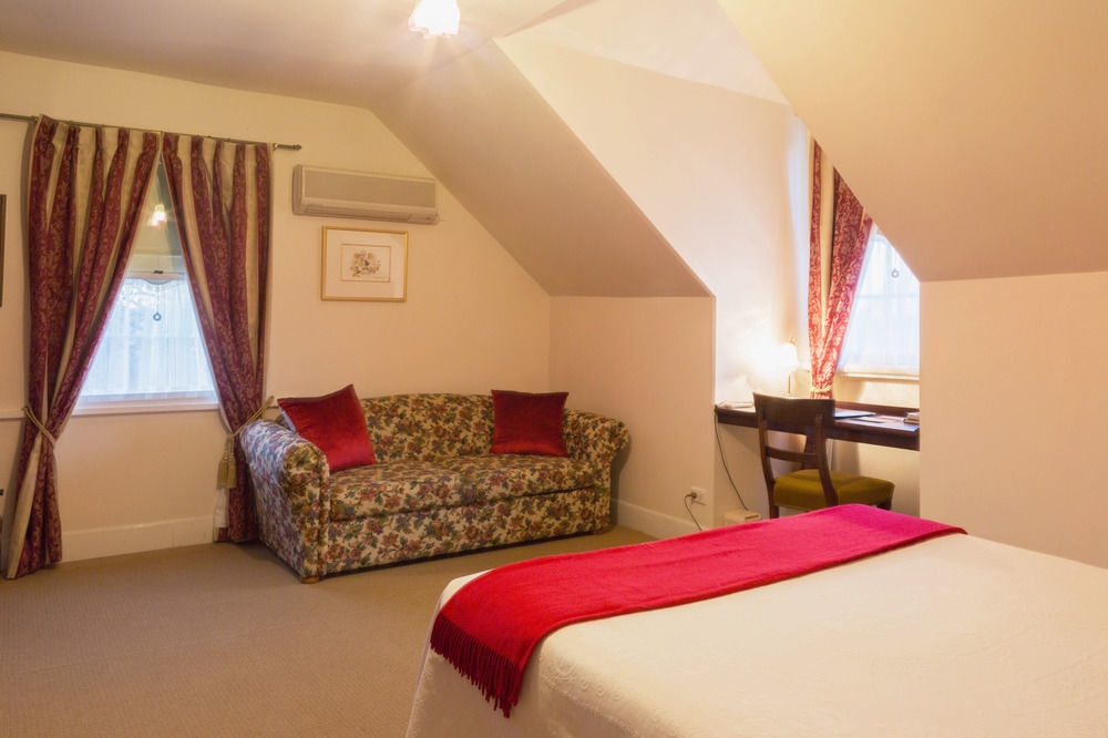 The Racecourse Inn Longford Exteriér fotografie