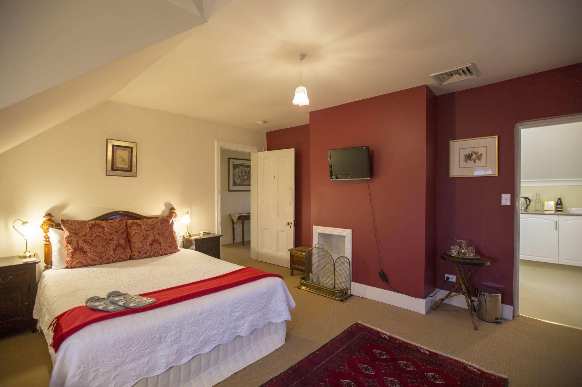 The Racecourse Inn Longford Exteriér fotografie
