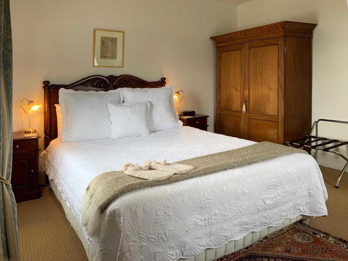 The Racecourse Inn Longford Exteriér fotografie